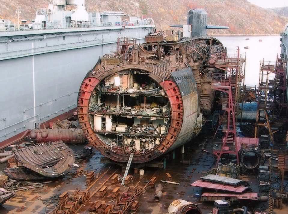Техногенная катастрофа на атомной подводной лодке "Курск".